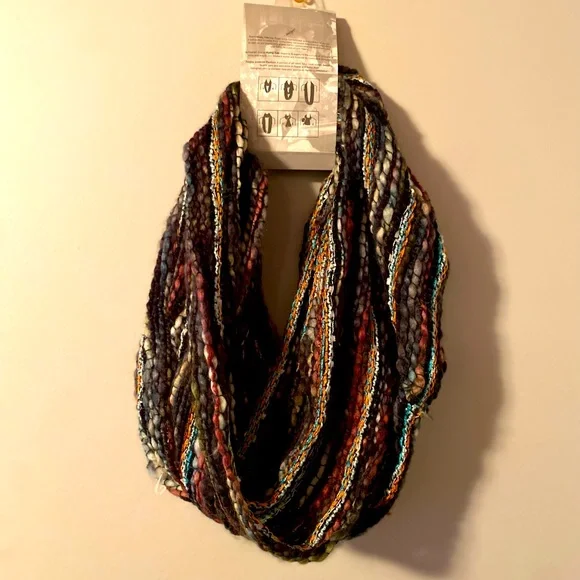 Knitted Infinity Scarf - Picture 3 of 4